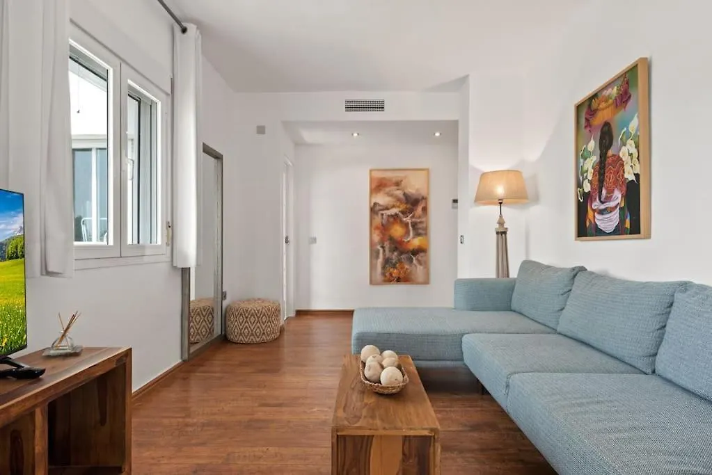 Gorgeous 3 Bedroom Apart With Sea Views, Pool Marbella Apartment